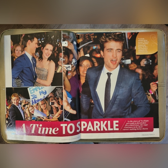 Twilight Saga Book &DVD Series With Rare 2010 Twilight Fan Magazine - Picture 4 of 6